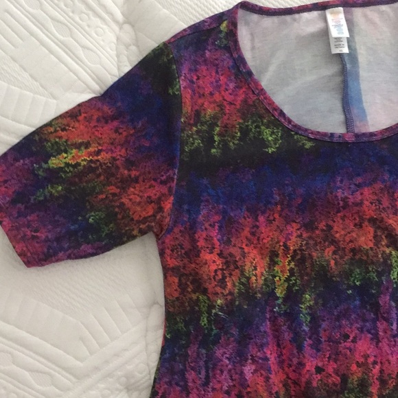 LuLaRoe Perfect T - Picture 2 of 3